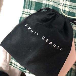 (SOLD)FENTY TRAVEL MIRROR